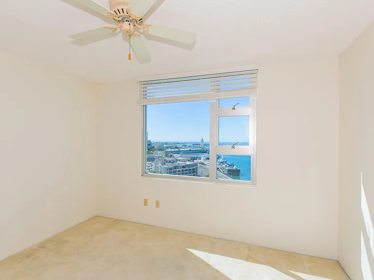 215 N King St #1803 — Photo 11