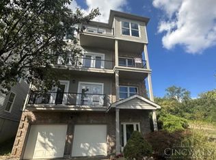 2206 Riverside Dr, Cincinnati, OH 45202