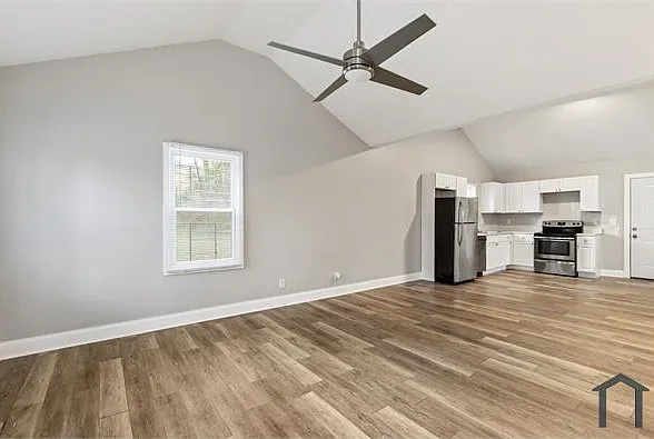1137 White Oak Ave SW — Photo 8