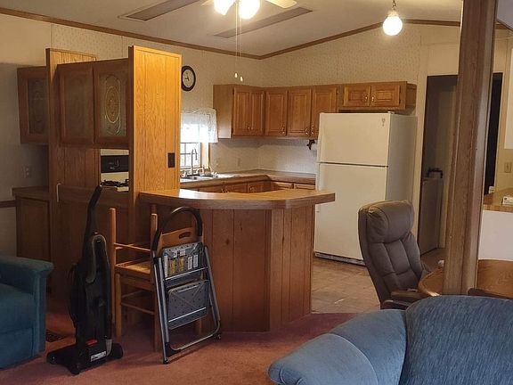 3rd image of 7325 Monticello Way