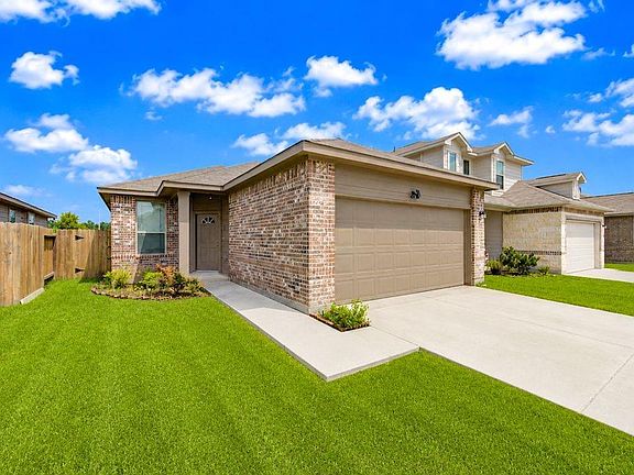 2nd image of 14469 Sugar Pines Dr