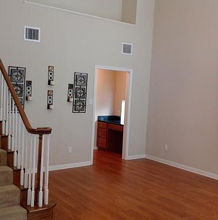 4th image of 3804 Snowdance Ct
