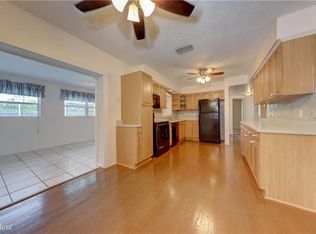 5851 40th Ave N, Saint Petersburg, FL 33709