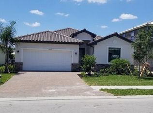 4256 Raffia Palm Cir, Naples, FL 34119