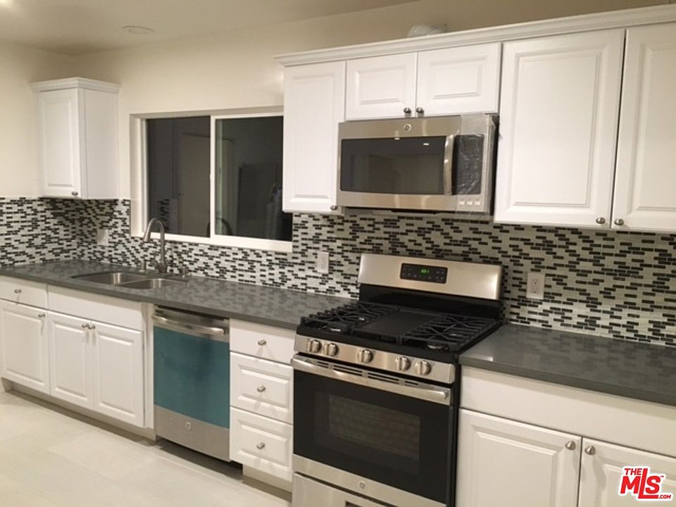 1st image of 2612 Homepark Ave