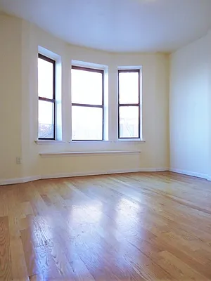 Rented by Next Door Realty NYC | media 40