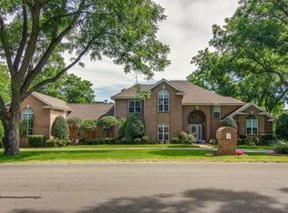 8420 Ravenswood Rd, Granbury, TX 76049