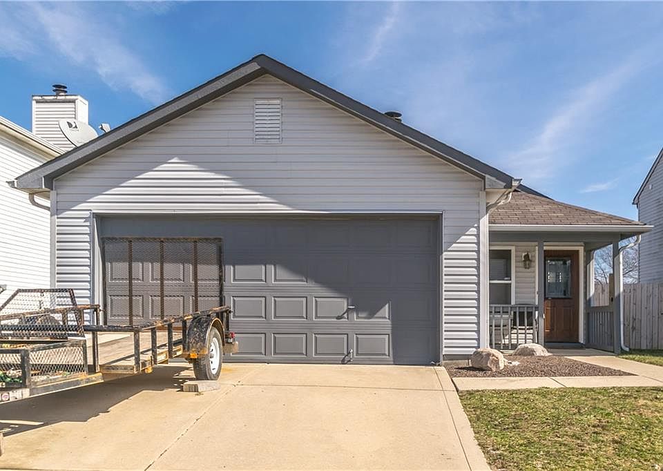 1st image of 1923 Farm Meadow Dr
