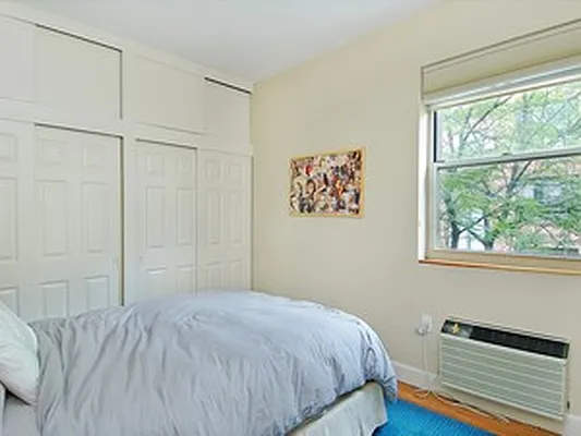 Sold by Citi Habitats | media 12