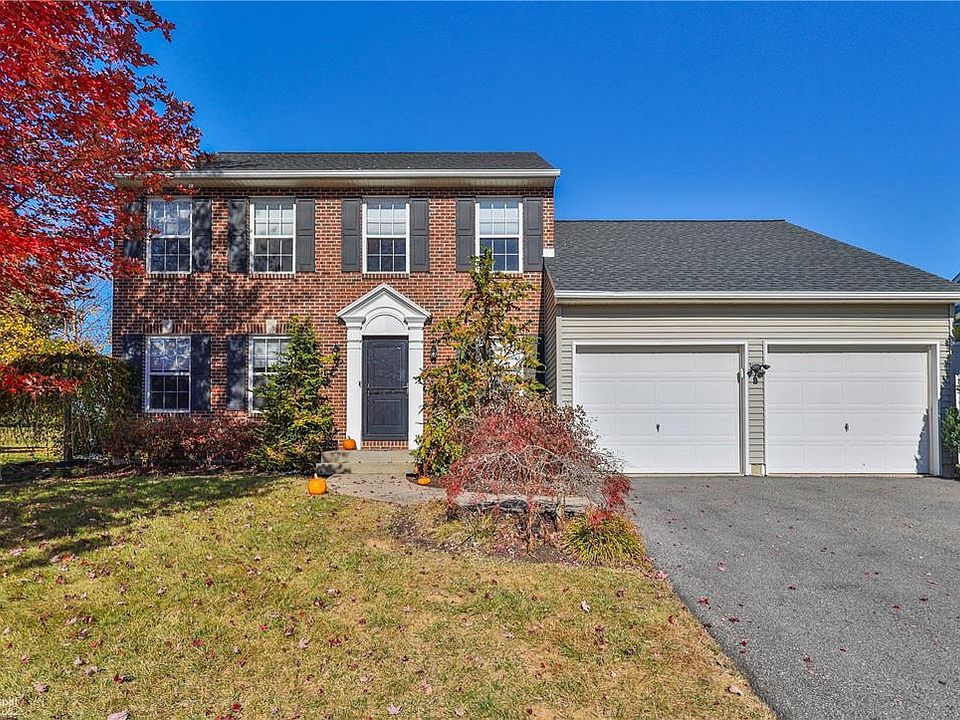 1st image of 2435 Cara Ct