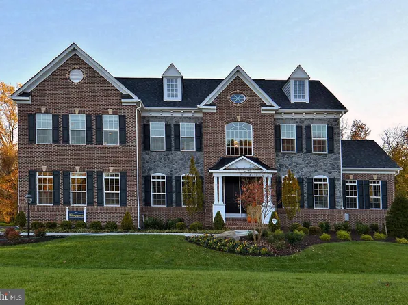 12001 Weathervane Ln, Upper Marlboro, MD 20772