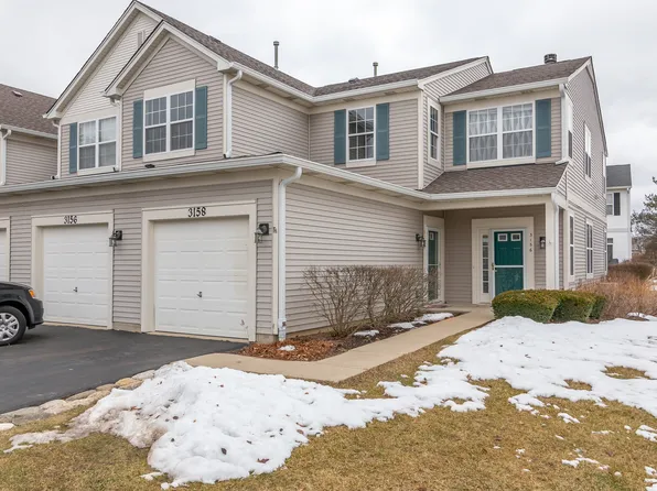 3158 Falling Waters Ln, Lindenhurst, IL 60046