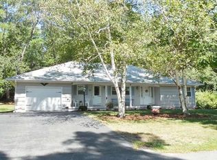 205 School St, Northbridge, MA 01534