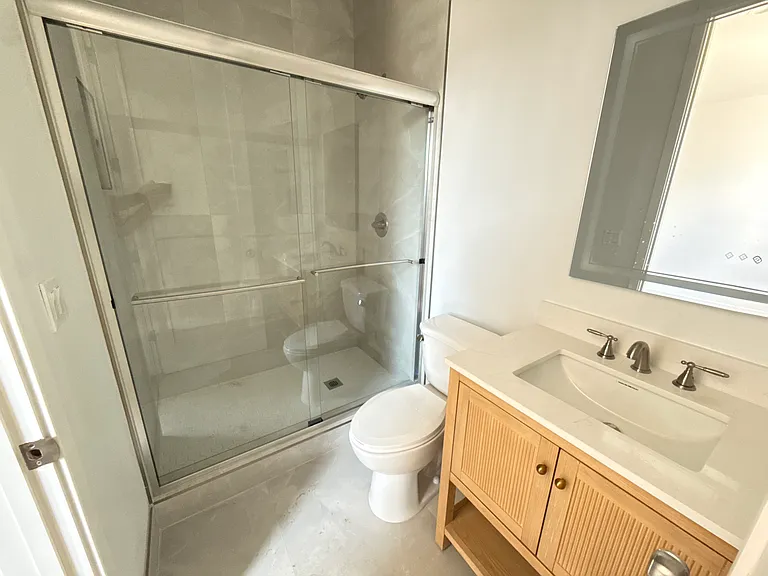 22657 Valerio St #22655 — Photo 17
