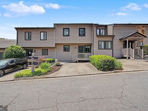 2nd image of 5054 Gardenia Cir