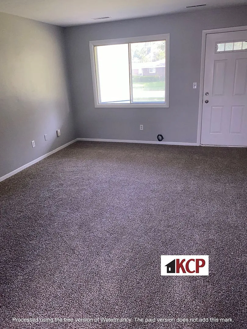 20th St. 2301 Home Club Properties — Photo 2