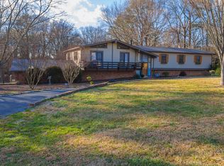 9901 College View Ln, Charlotte, NC 28262