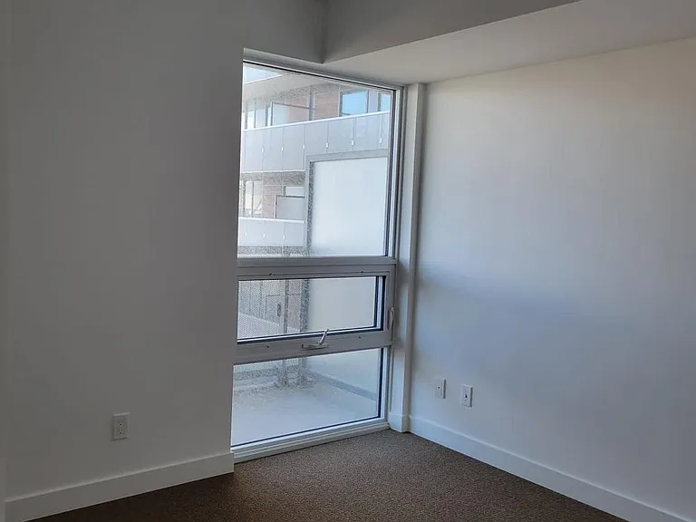 120 Varna Dr #820 — Photo 7