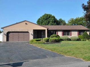 3 Evergreen Ct, Loudonville, NY 12211