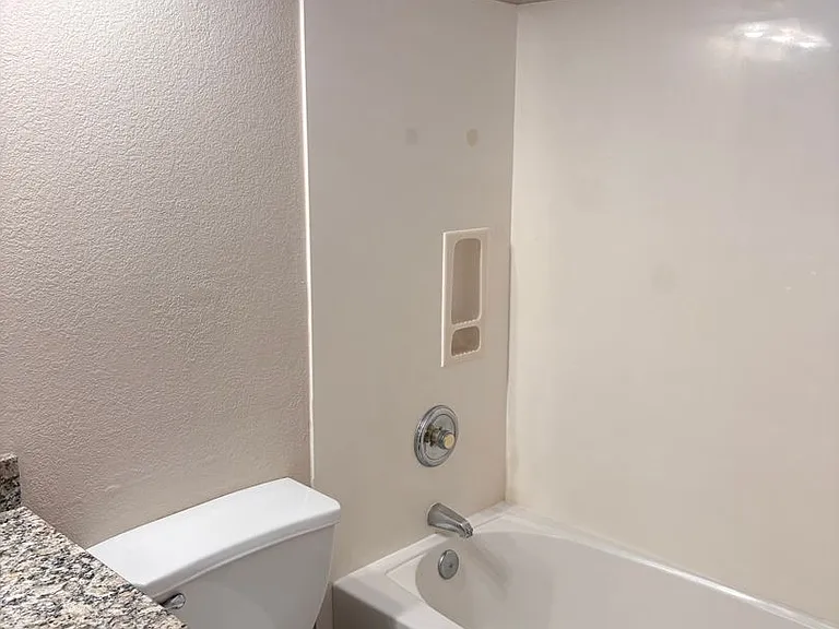 1083 W Aspen Ave — Photo 18