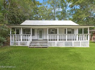 217 Hide A Way Ln, Carriere, MS 39426