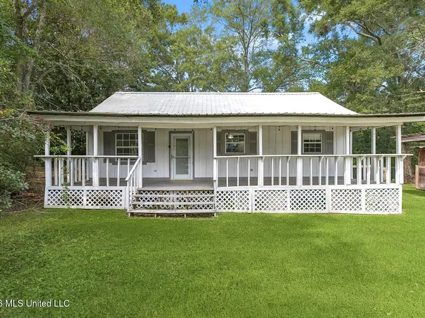 217 Hide A Way Ln, Carriere, MS 39426