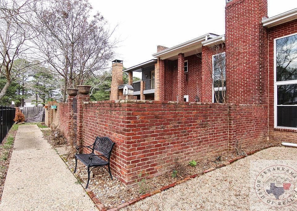 1st image of 1 Dogwood Lake Dr APT 19