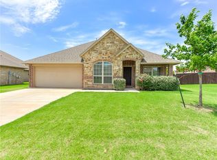 2617 Sunflower Dr, Edmond, OK 73013