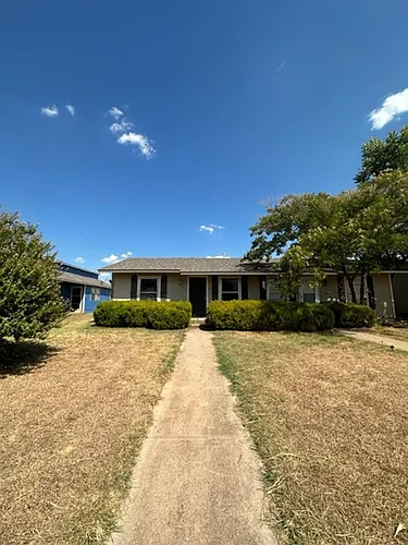 1041 Presidio Dr Photo 1
