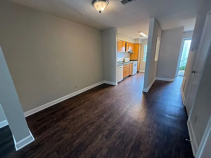 2504 Avent Ferry Rd — Photo 4