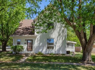 601 4th St, Cambridge, IA 50046