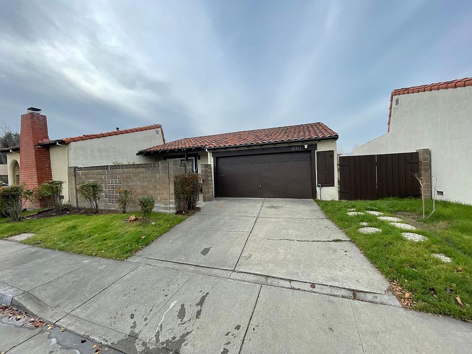 1st image of 40931 Valero Dr