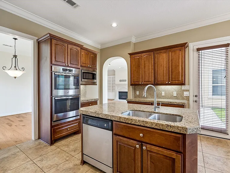 14450 Kingston Cove Ln — Photo 16