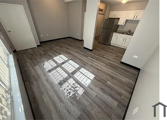 428 W Normal Pkwy — Photo 1