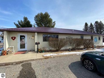 250 N Burgess St, West Branch, MI, 48661