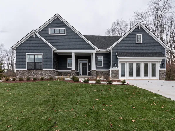 2697 Sheridan Cir, Jackson, MI 49201