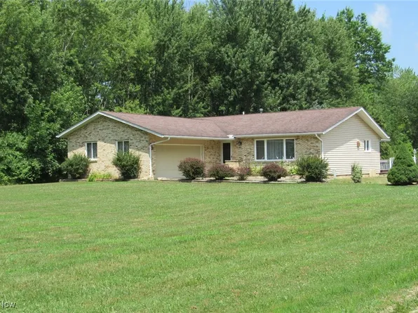 1372 Harpersfield Rd, Geneva, OH 44041