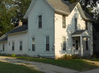 520 Eisenhower Ave, Janesville, WI 53545