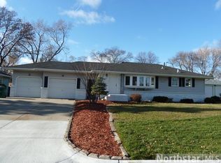 5919 Admiral Ln, Brooklyn Center, MN 55429