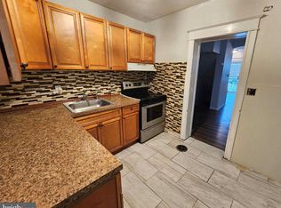 164 W Clarkson Ave, Philadelphia, PA 19120