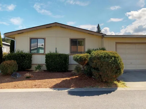 1856 Hazelwood Dr, Grants Pass, OR 97527