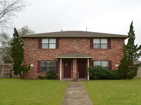 1918 Holleman Dr W, College Station, TX 77840