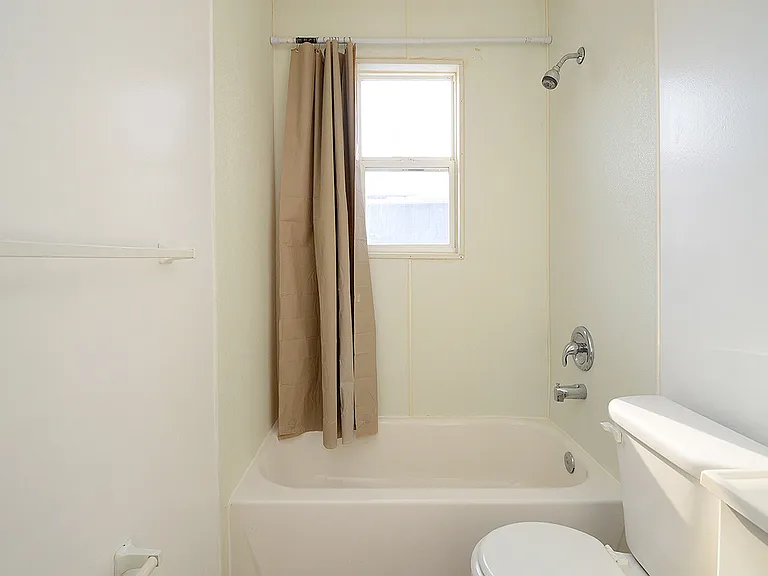 5918 Sahler St — Photo 15