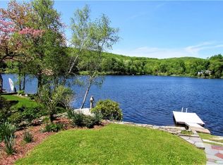92 Dutchess Lake Ct, Holmes, NY 12531