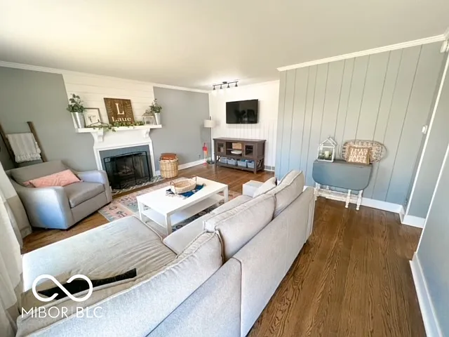 5735 N Rural St — Photo 4