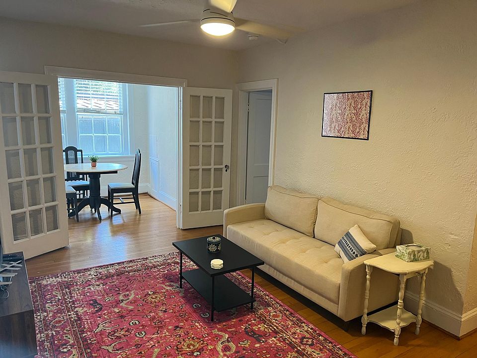 1st image of 2810 Kensington Ave Unit 4