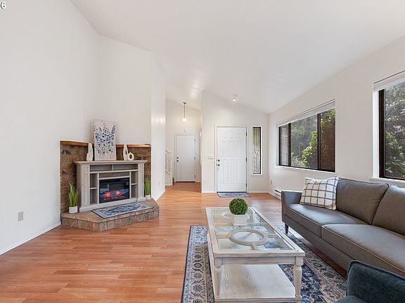 4th image of 1734 Arch Ln