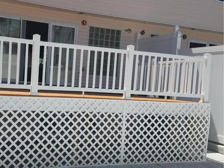 67 Robinson Ave — Photo 8