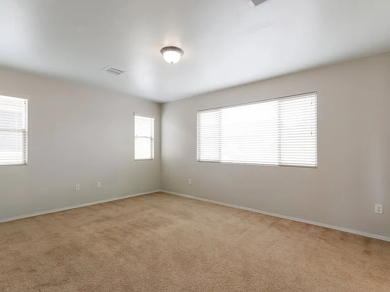 1595 W Gleaming Moon Ln — Photo 17