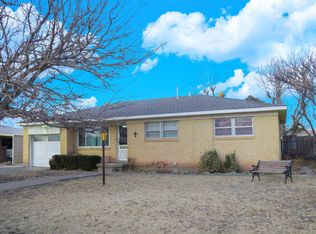 607 S Robey Ave, Fritch, TX 79036